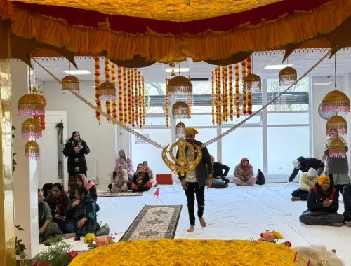 Students learning Sikh teachings in a Gurmat class